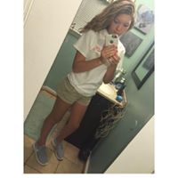 Lyndsey Moore Photo 9