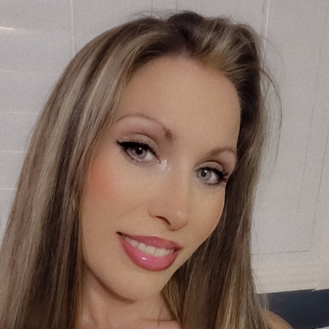 Crystal Clifford Photo 4