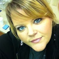 Amy Bradbury Photo 35