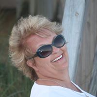 Robin Stacy Photo 35