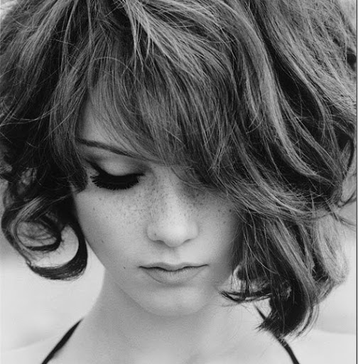 Kelly Hendricks Photo 31