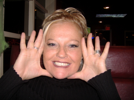 Amy Hammond Photo 27