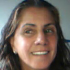 Elizabeth Barbosa Photo 11