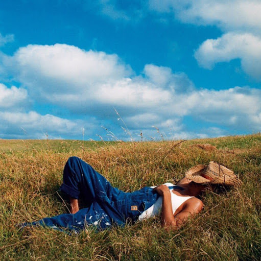 Julian Walker Photo 40