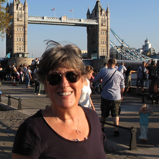 Jennifer Mahoney Photo 14