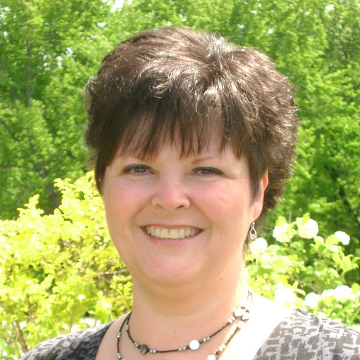 Lisa Michaud Photo 18