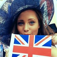 Amy Holliday Photo 17