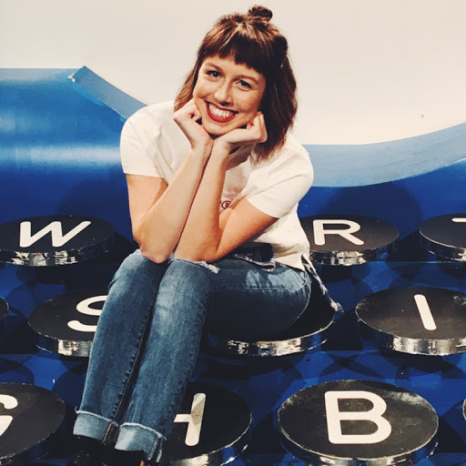 Laura Fitzpatrick Photo 18