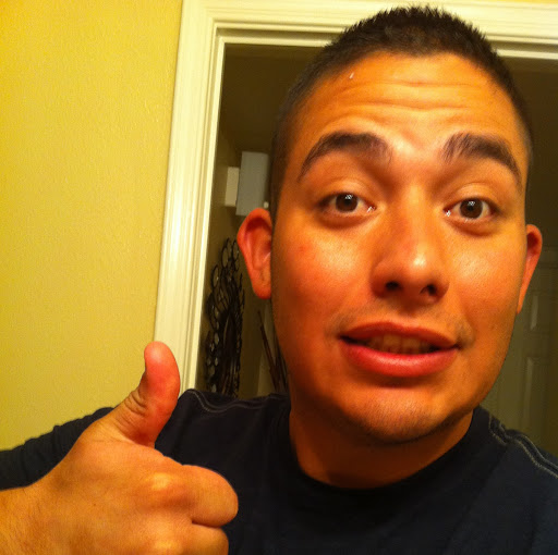 Adrian Flores Photo 17