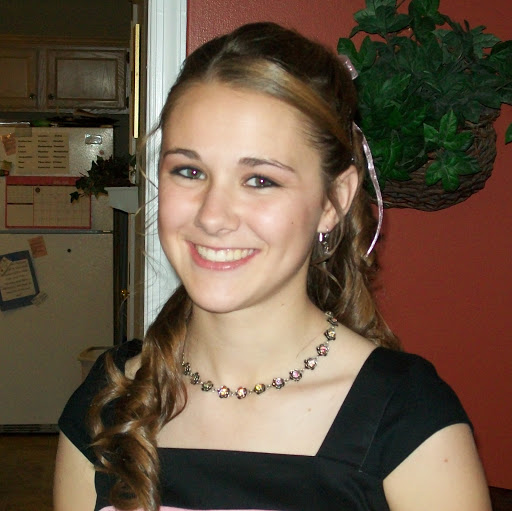 Katherine Sizemore Photo 7