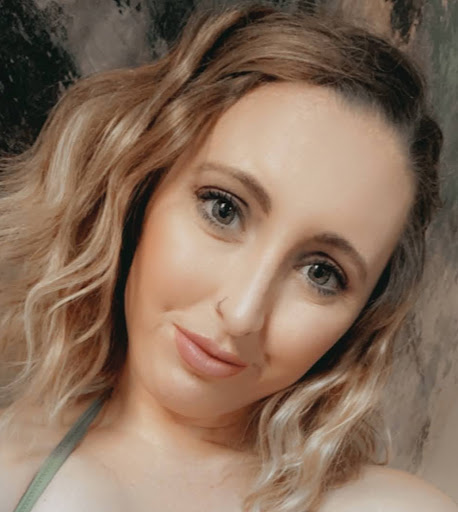 Samantha Sharp Photo 10