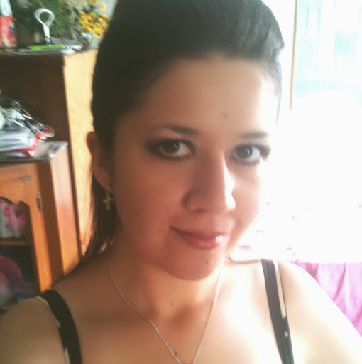 Angie Alderete Photo 1