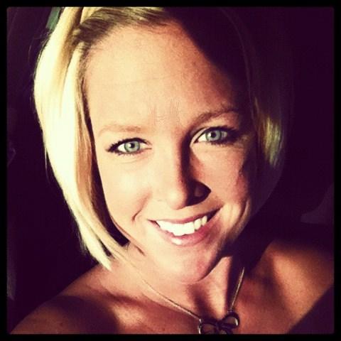 Julie Murphy Photo 36