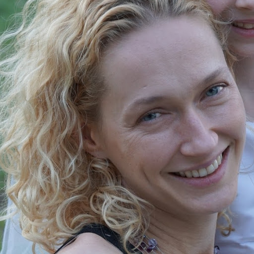 Sarah Reilly Photo 38