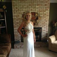 Heidi Mathews Photo 14