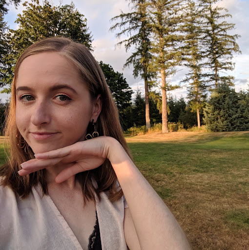 Annie Ferguson Photo 34