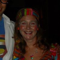 Caroline Carr Photo 16