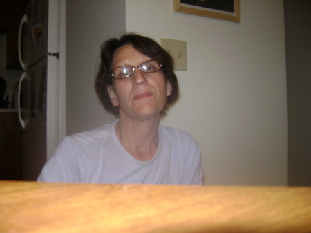 Debbie Hutchins Photo 15