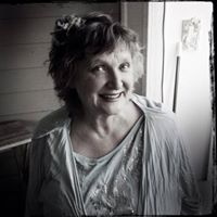 Christine Greaves Photo 22