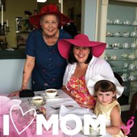 Christina Watson Photo 6