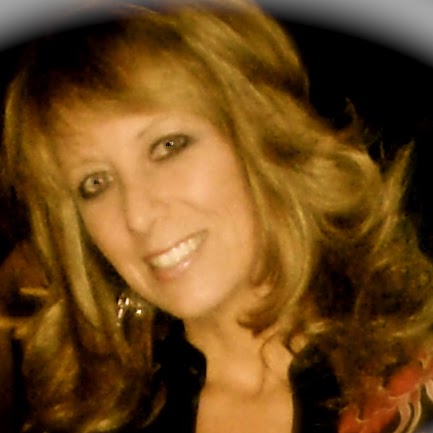 Kristin Arnold Photo 19