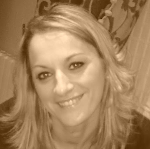 Ana Dominguez Photo 11