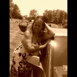 Lynette Walker Photo 32