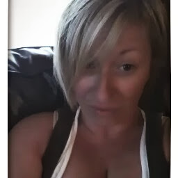 Angela Macleod Photo 14