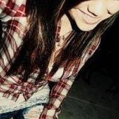 Kristine Williamson Photo 15