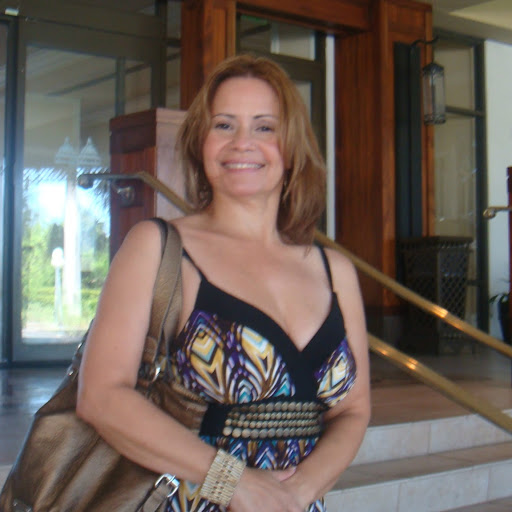 Carmen Escobar Photo 5