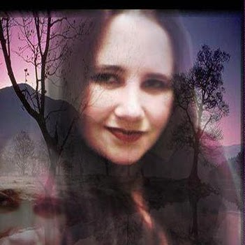 Cassandra Myers Photo 2