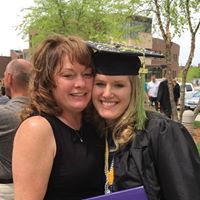 Julie Hanson Photo 15
