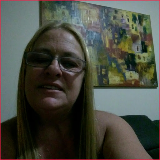 Andrea Lynch Photo 40