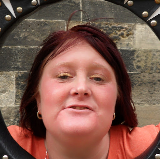 Tracey Myers Photo 14