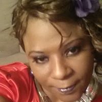 Vanessa Lowe Photo 20