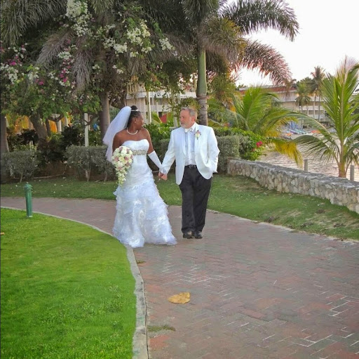 Claudette Smith Photo 6