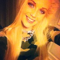 Faye Summers Photo 5