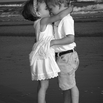 Lara Schultz Photo 23