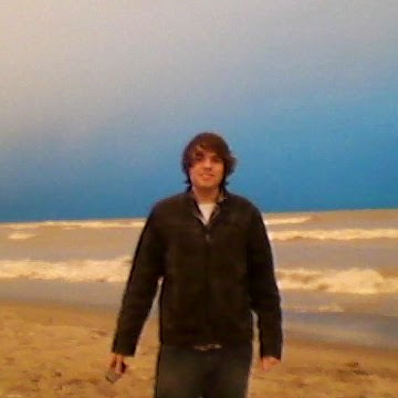 Daniel Baker Photo 55