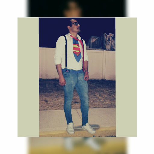 Miguel Esquivel Photo 12
