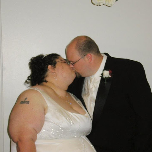 Stefanie Thomas Photo 30