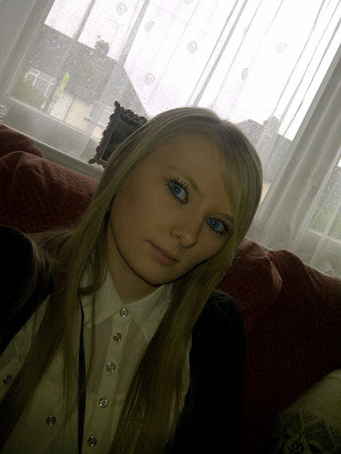 Angela Strange Photo 12