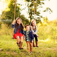 Julie Howell Photo 5