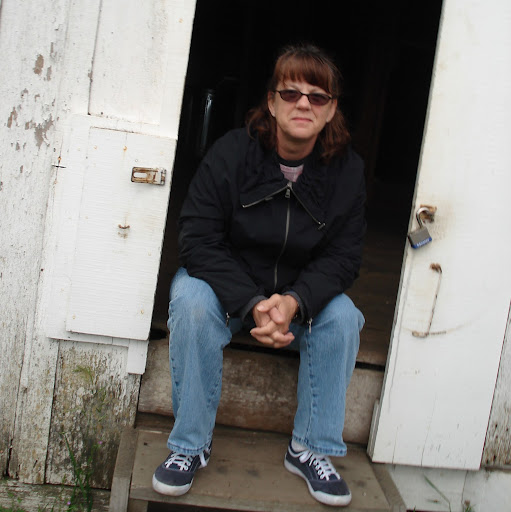 Beth Fuller Photo 11