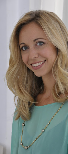 Stephanie Clarke Photo 5