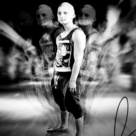 Lewis Summers Photo 18