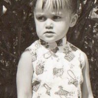 Lorraine Fox Photo 11