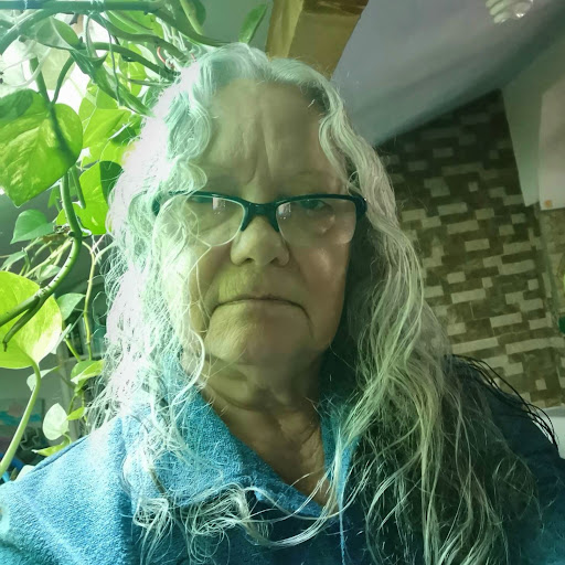 Michelle Mercier Photo 8