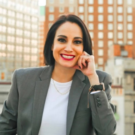 Cynthia Lopez Photo 37