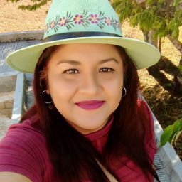 Elizabeth Arellano Photo 29